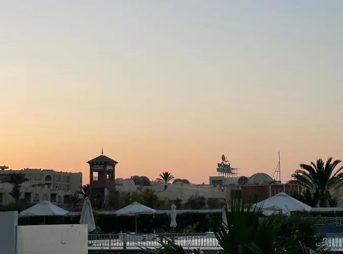 شقة احلامك علي البحر *